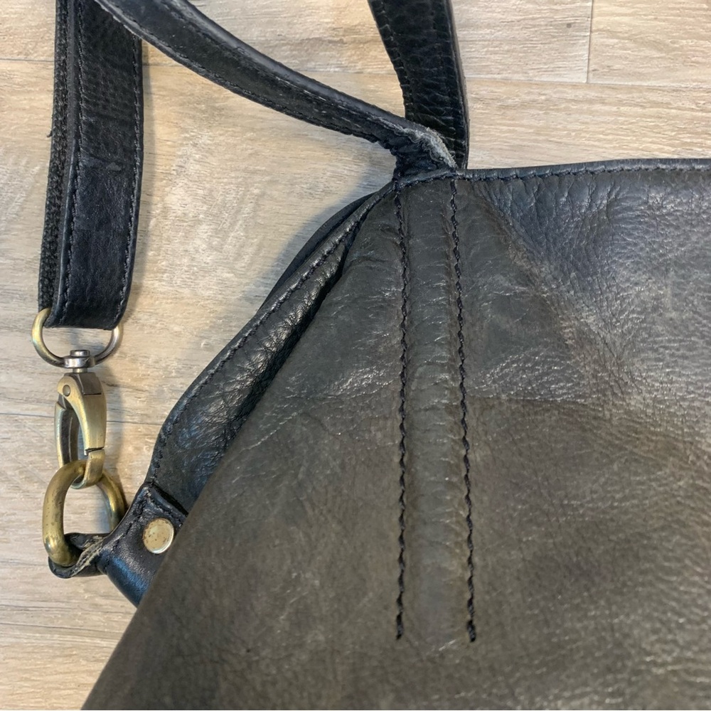 Lucky Brand VTG Leather Distressed Large Slouchy Crossbody Shoulder Bag - Picture 7 of 15